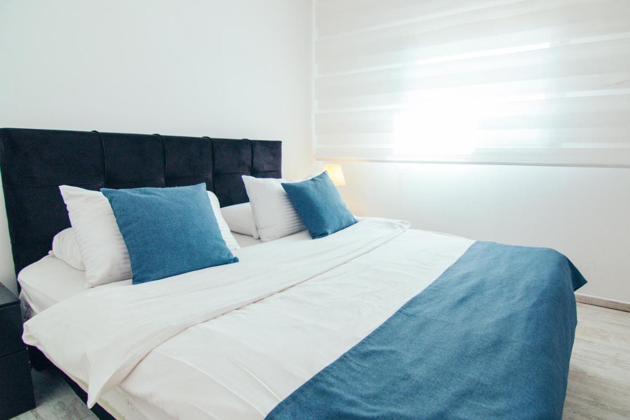 Almog Beach Apartments מגדלי חוף הכרמל חיפה Exterior photo