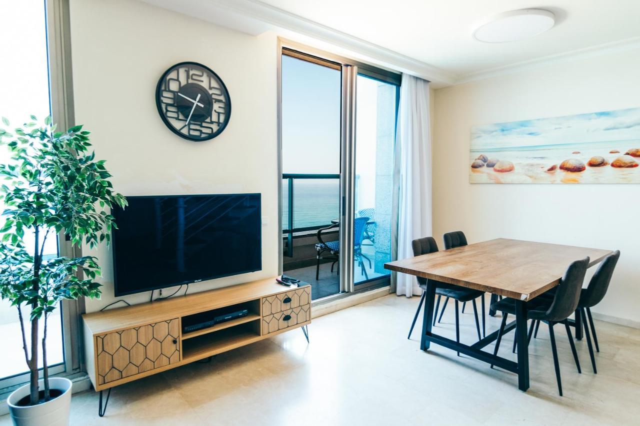 Almog Beach Apartments מגדלי חוף הכרמל חיפה Exterior photo