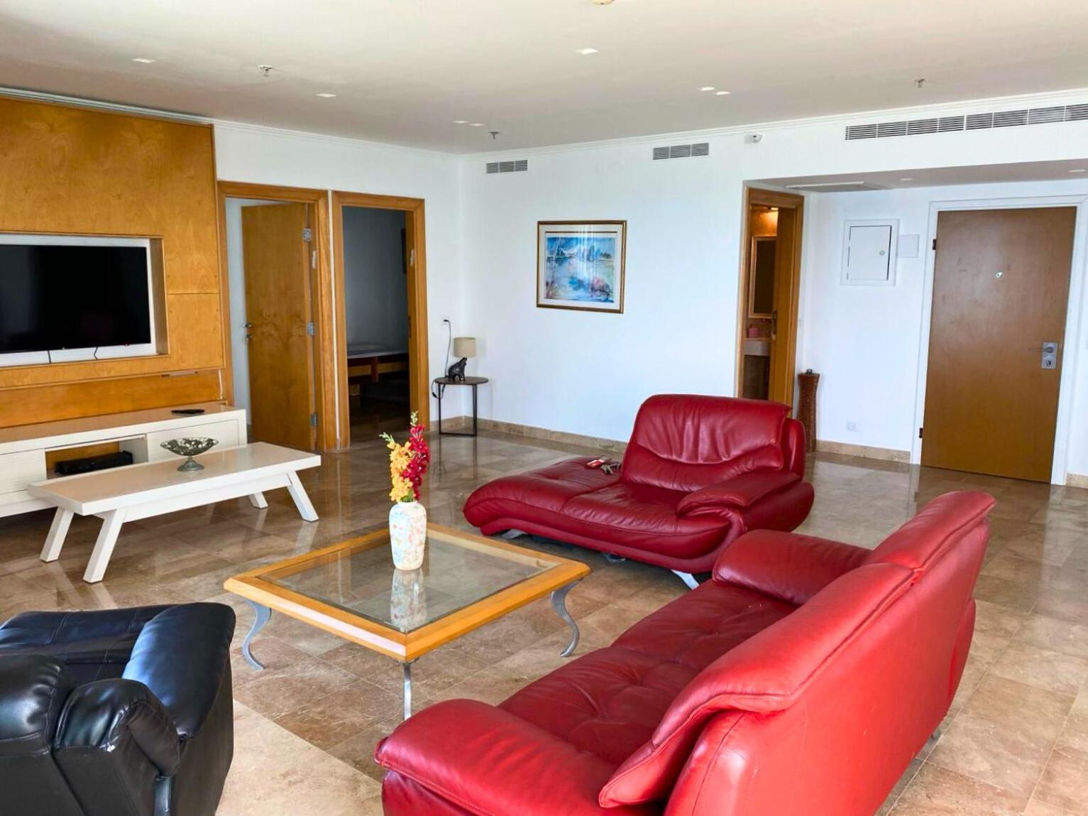 Almog Beach Apartments מגדלי חוף הכרמל חיפה Exterior photo